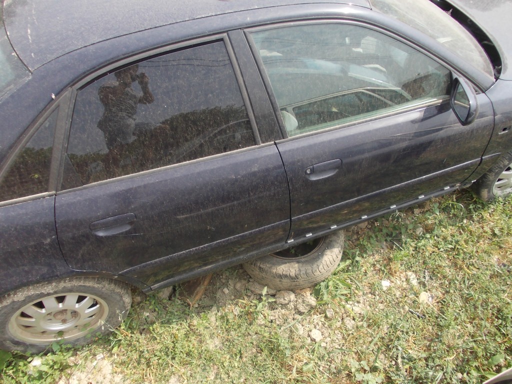 Audi A4 (dezmembrare)